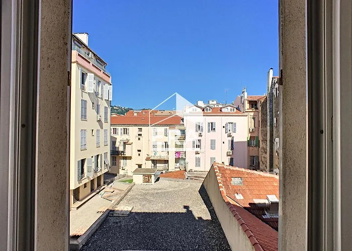 Vagliano Daire Cannes